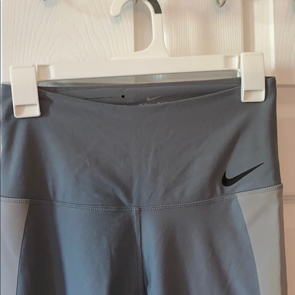 Women’s Nike power tights